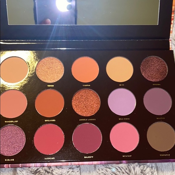 HPx2💥HIPDOT Eyeshadow Pallet - Picture 4 of 7